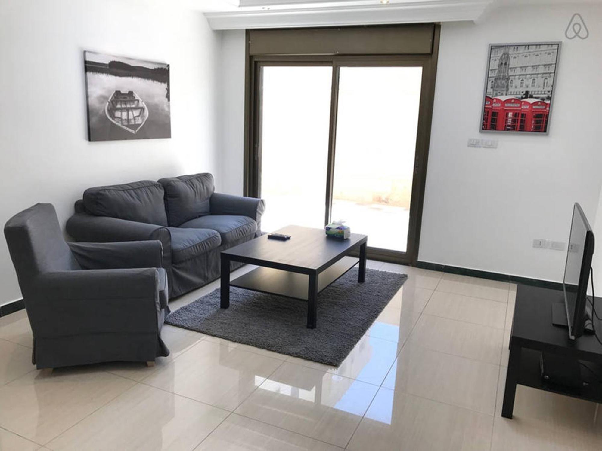 Diyarkom Apartment Amman Room photo